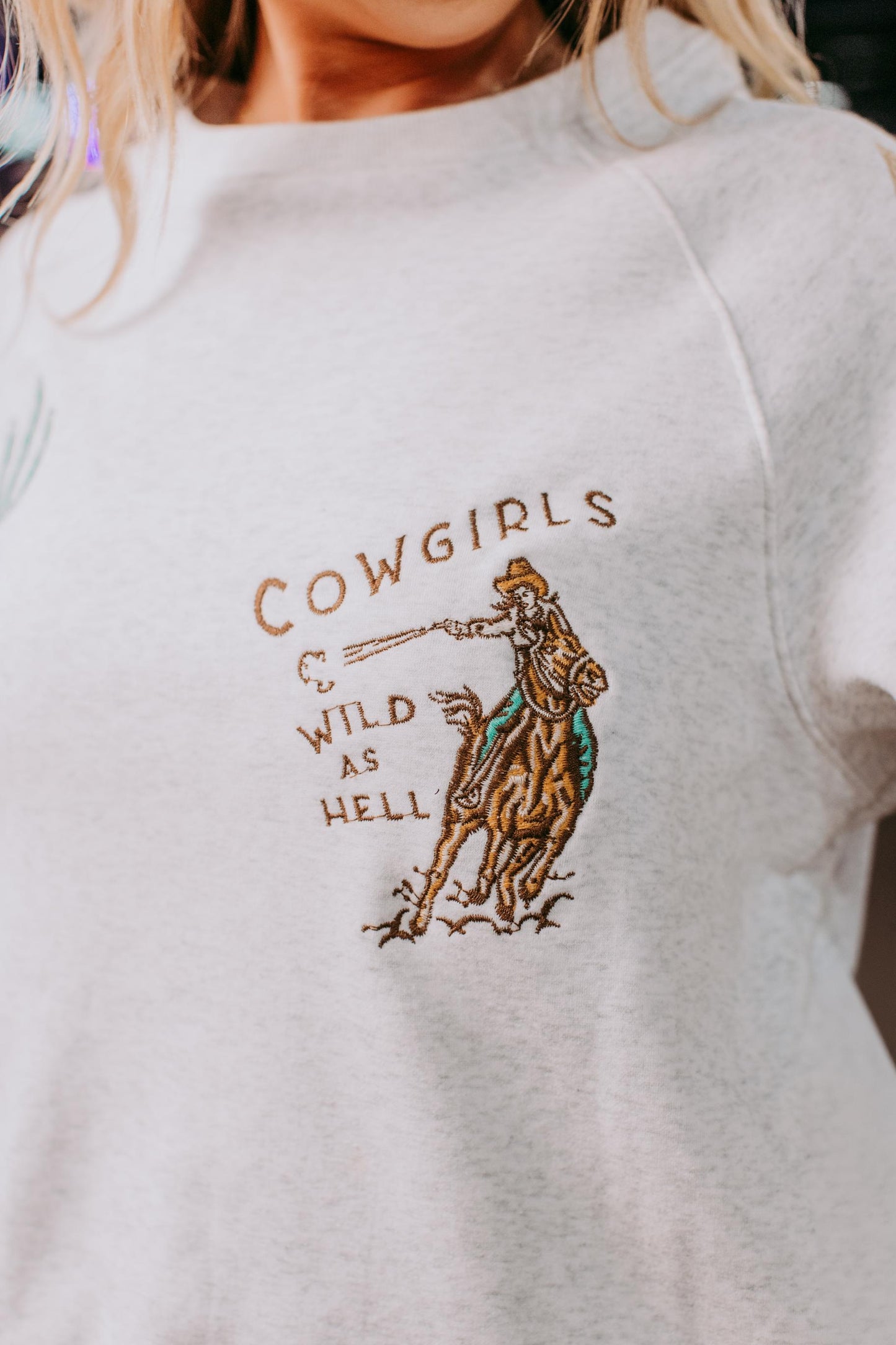 MK482 Wild Cowgirl Sweatshirt PLUS
