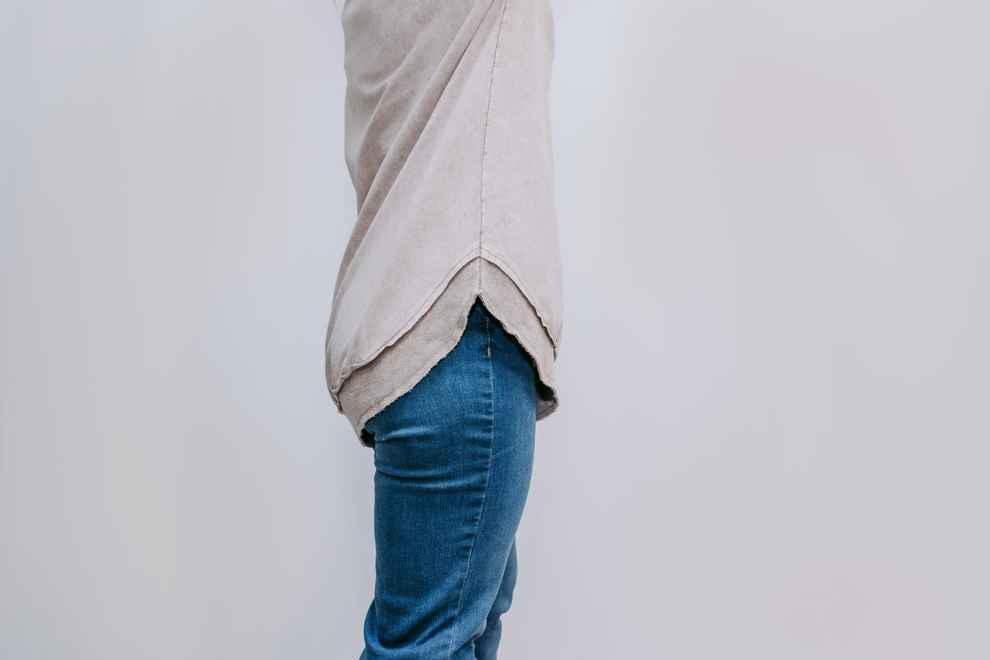 MK159 Basic Acid Washed Sweatshirt - Light Brown Acid Washed