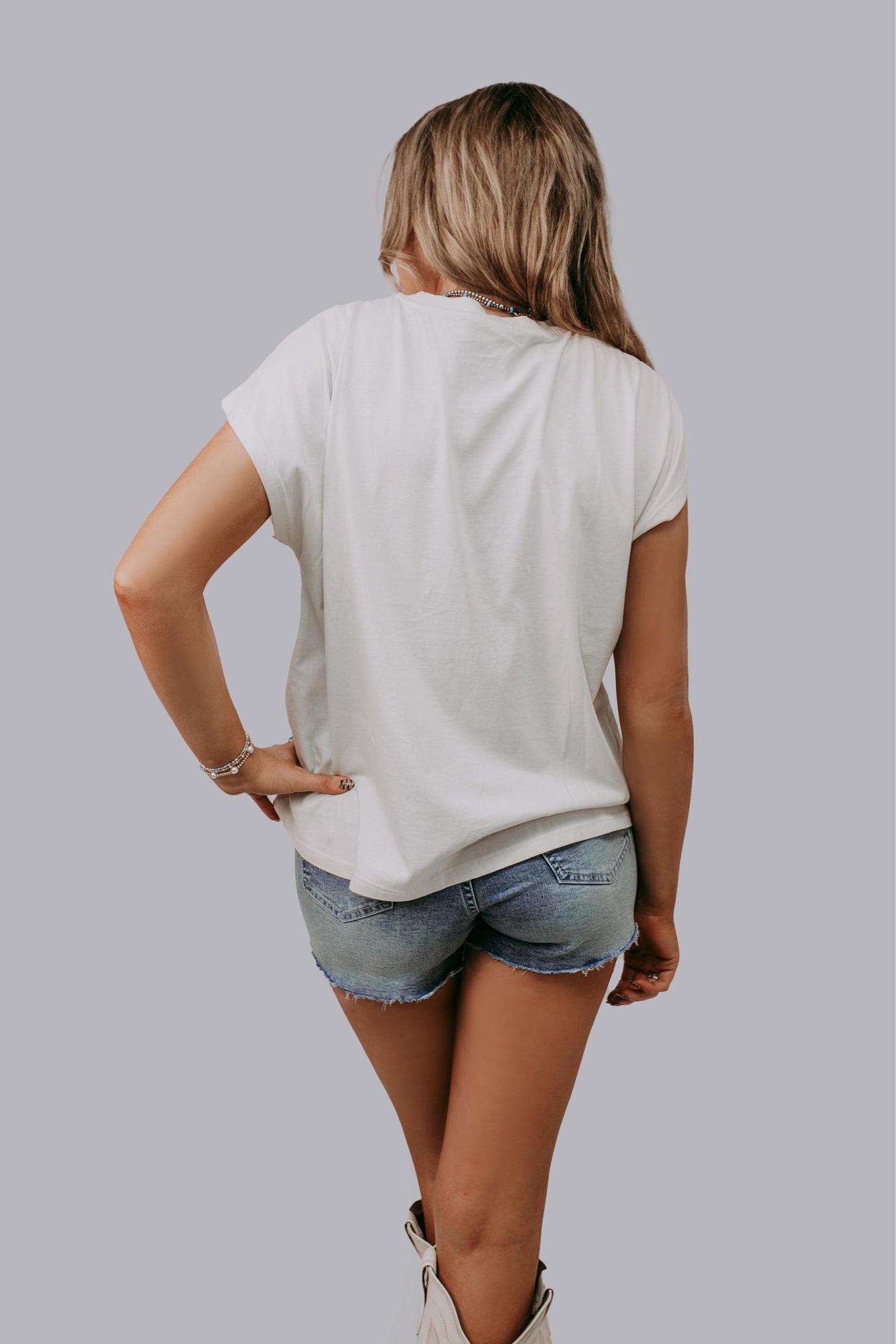 MK666 Western Cowboy Roped Embroidery T Shirt