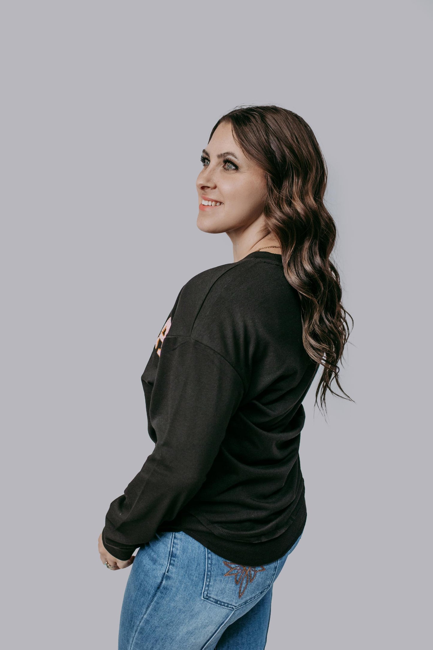 MK393 MAMA Embroidery Sweatshirt
