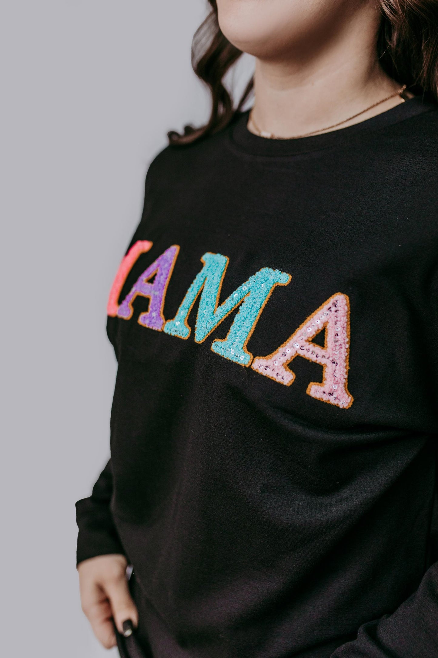 MK393 MAMA Embroidery Sweatshirt