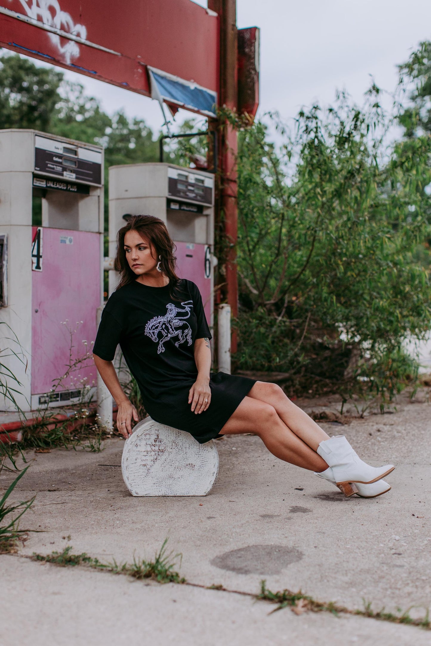 MK427 Deadwood Sequin Embellished Tee Dress