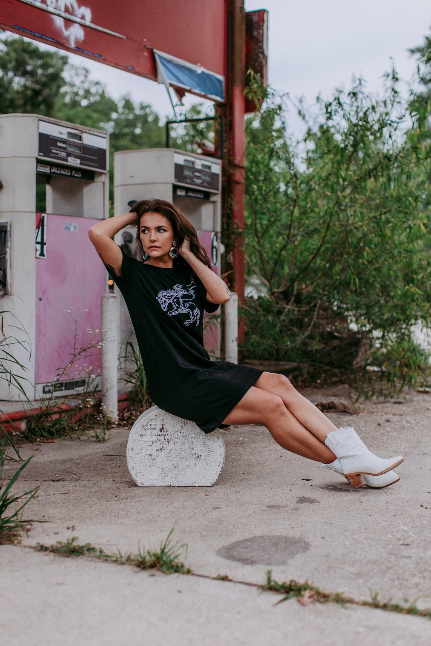 MK427 Deadwood Sequin Embellished Tee Dress