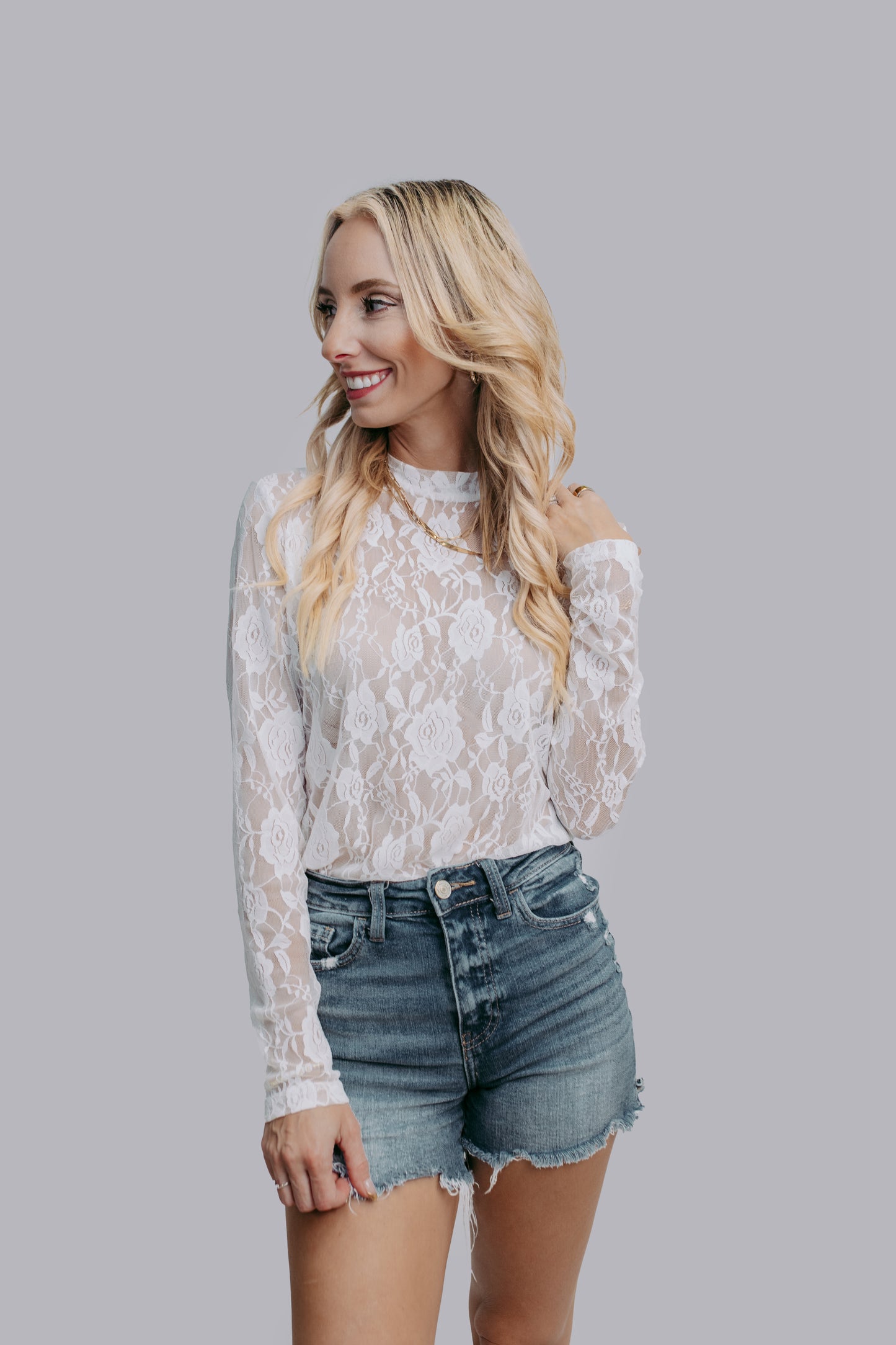MK570 Roses Lace Top