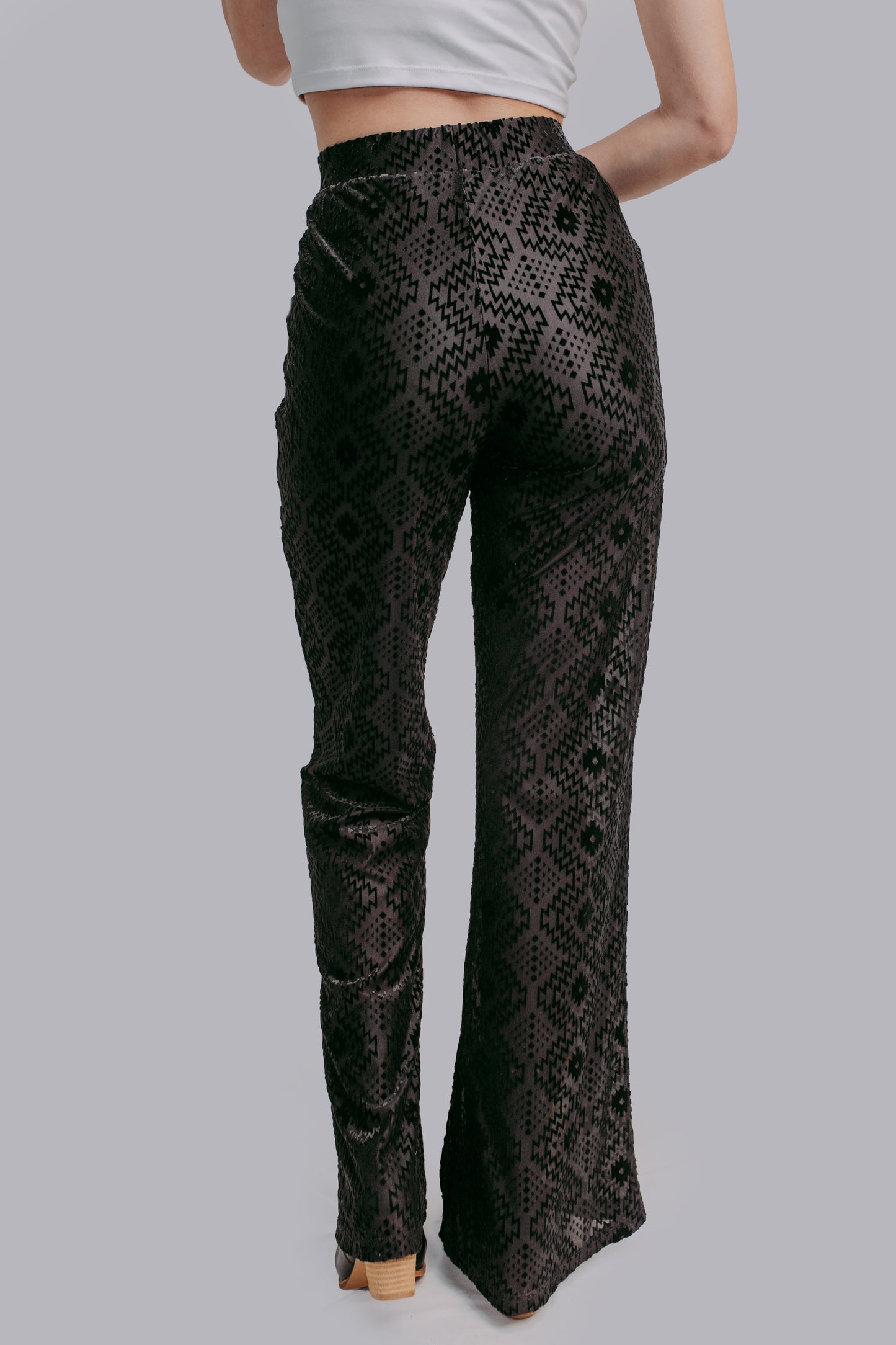 MK595 Burn Out Aztec Mesh Pants