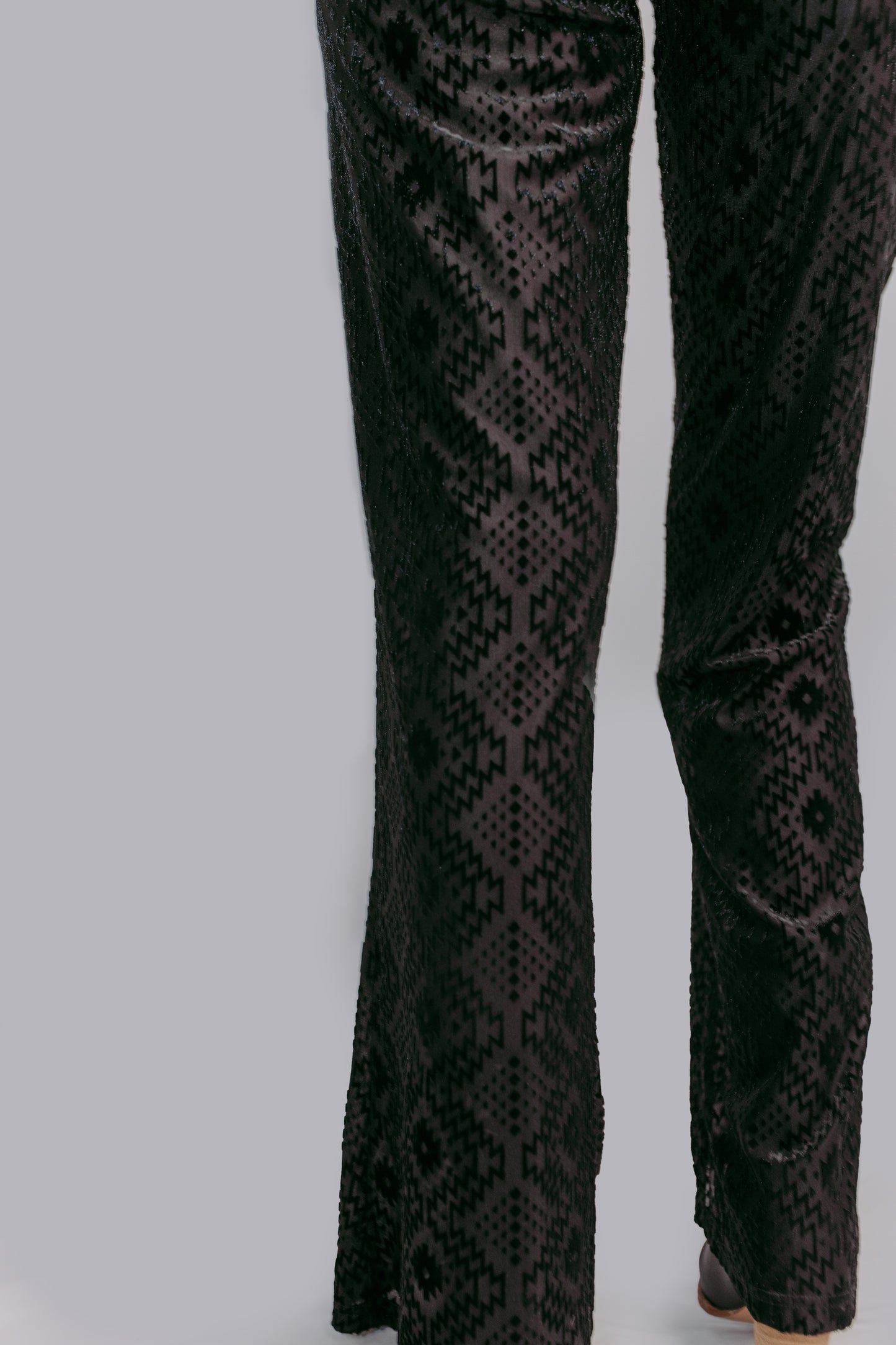 MK595 Burn Out Aztec Mesh Pants