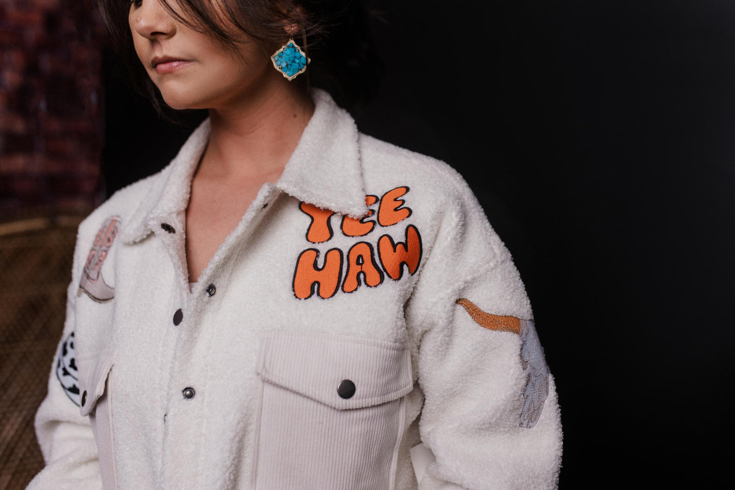 MK549 Oversize Sherpa Embroidery Jacket - White