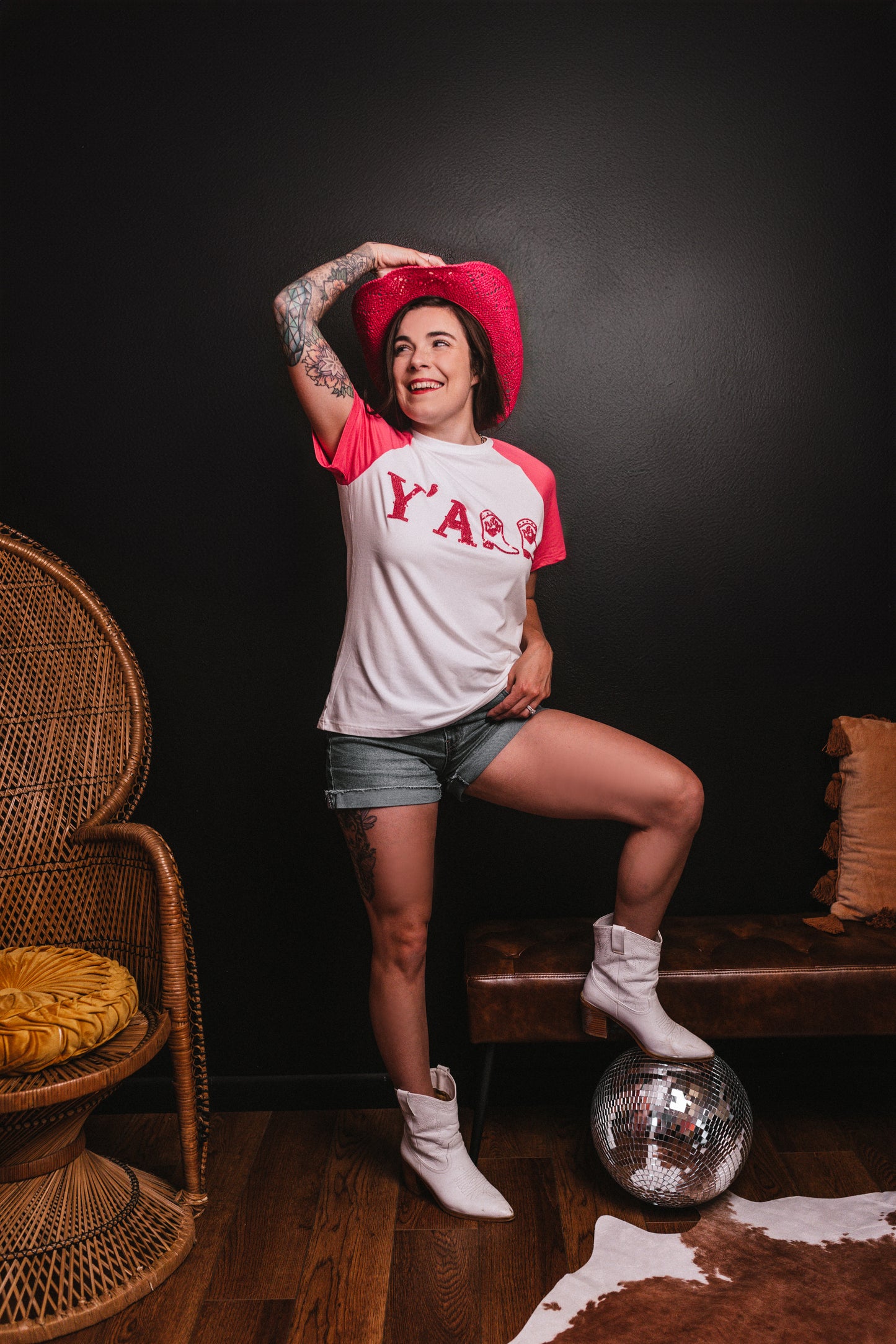 MK390 Y'ALL SL Tee Pink