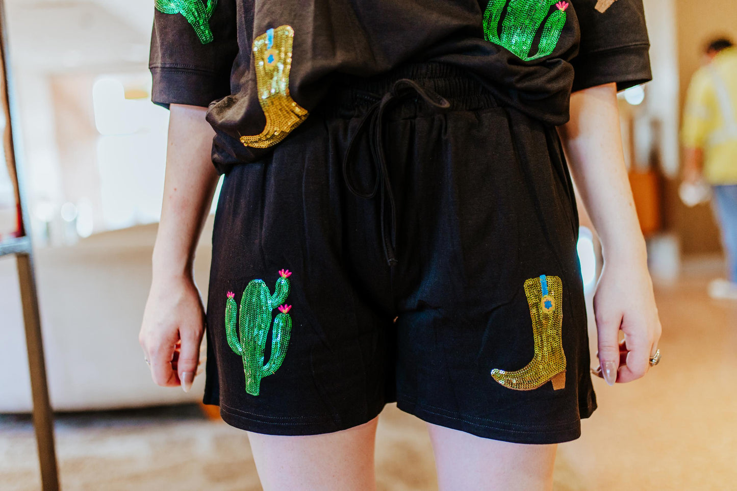 MK340 Nueces Boot/Catus Sequin Embellished Short Set